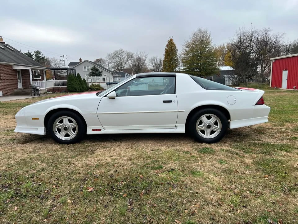 1992 Chevrolet Camaro 3rd Gen - Image 2 of 10