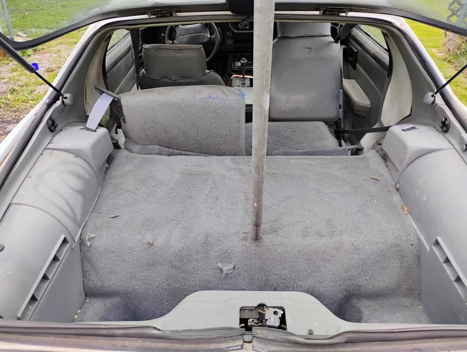 1992 Chevrolet Camaro 3rd Gen - Image 8 of 17