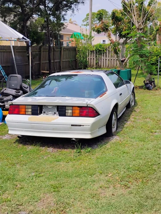 1992 Chevrolet Camaro 3rd Gen - Image 4 of 17