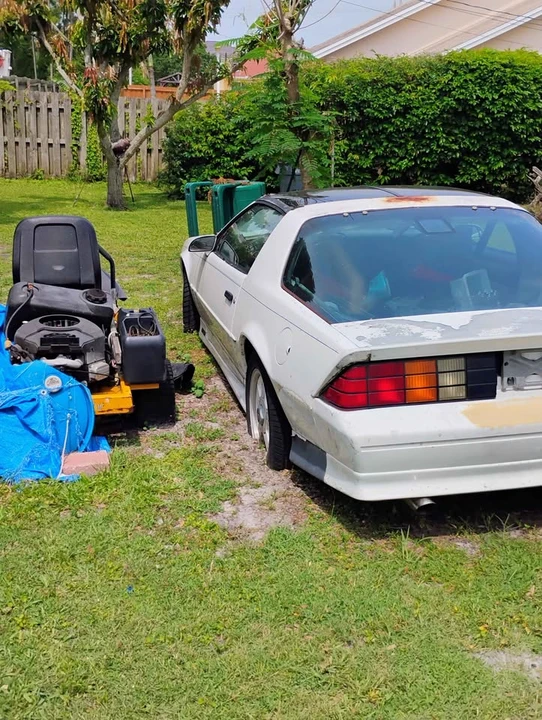 1992 Chevrolet Camaro 3rd Gen - Image 5 of 17