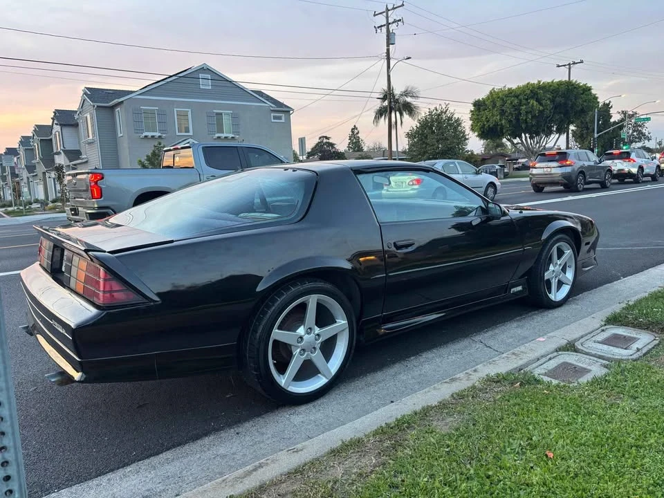 1992 Chevrolet Camaro 3rd Gen - Image 4 of 12