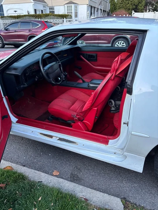 1992 Chevrolet Camaro 3rd Gen - Image 5 of 8