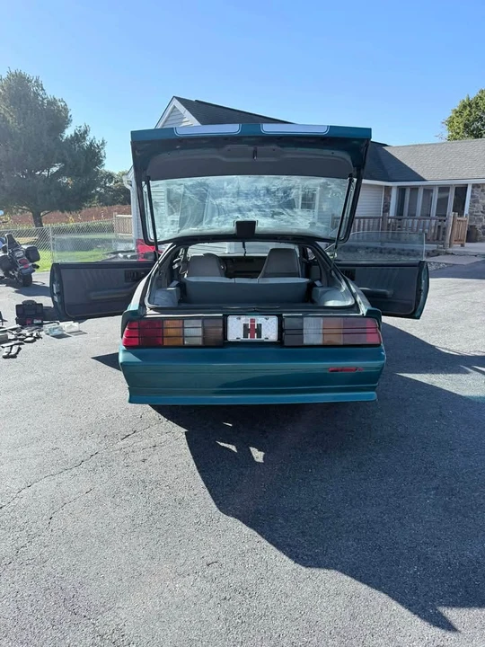 1992 Chevrolet Camaro 3rd Gen - Image 5 of 16