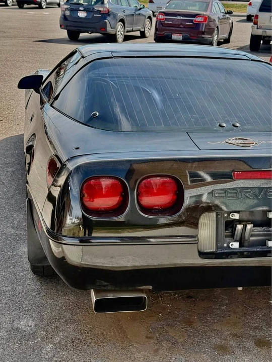 1992 Chevrolet Corvette C4 - Image 2 of 9