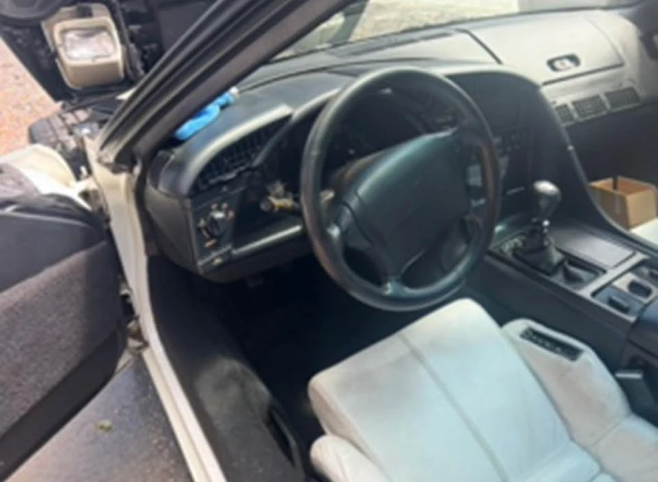 1992 Chevrolet Corvette C4 - Image 11 of 18