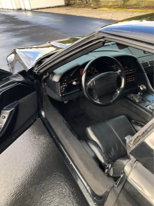 1992 Chevrolet Corvette C4 - Image 9 of 15