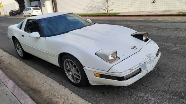 1992 Chevrolet Corvette C4 - Image 2 of 3