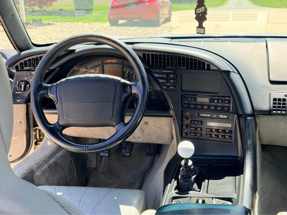 1992 Chevrolet Corvette C4 - Image 13 of 20