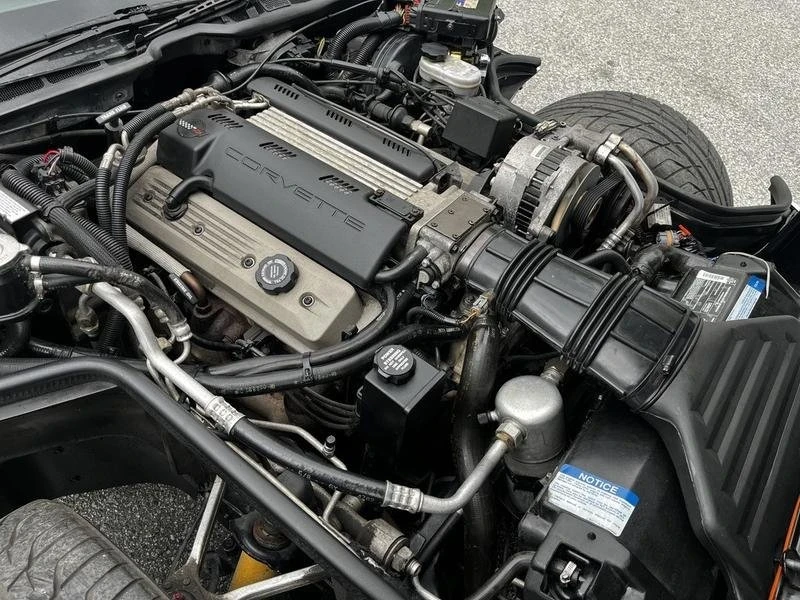 1992 Chevrolet Corvette C4 - Image 17 of 19