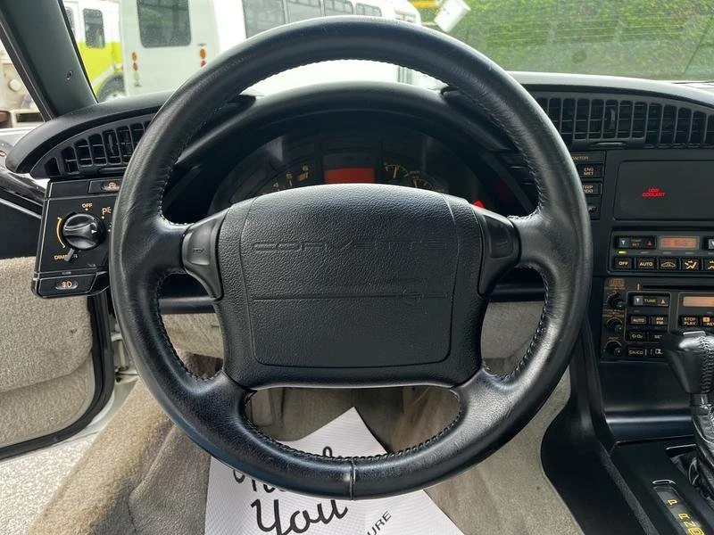 1992 Chevrolet Corvette C4 - Image 13 of 20
