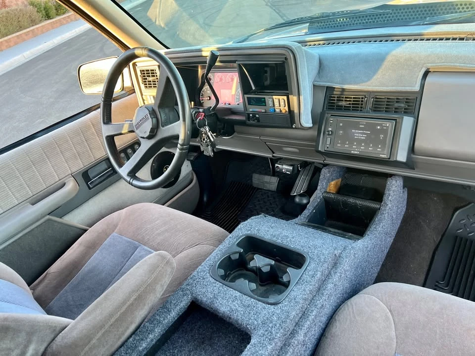 1992 Chevrolet C/K 4th Gen - Image 11 of 16