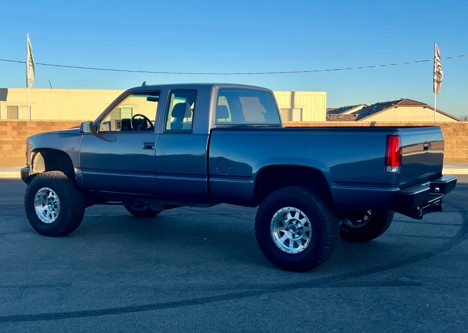 1992 Chevrolet C/K 4th Gen - Image 4 of 16