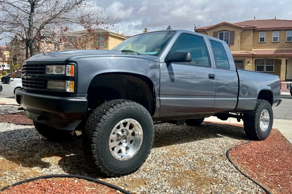 1992 Chevrolet Silverado - Image 2 of 20