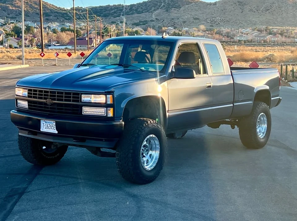 1992 Chevrolet Silverado - Image 13 of 20
