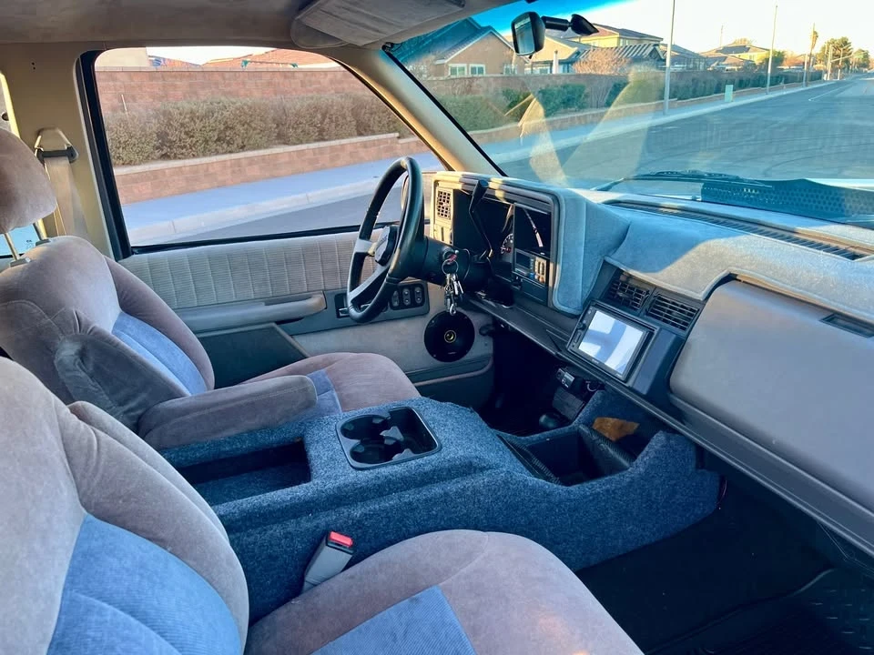 1992 Chevrolet Silverado - Image 14 of 20