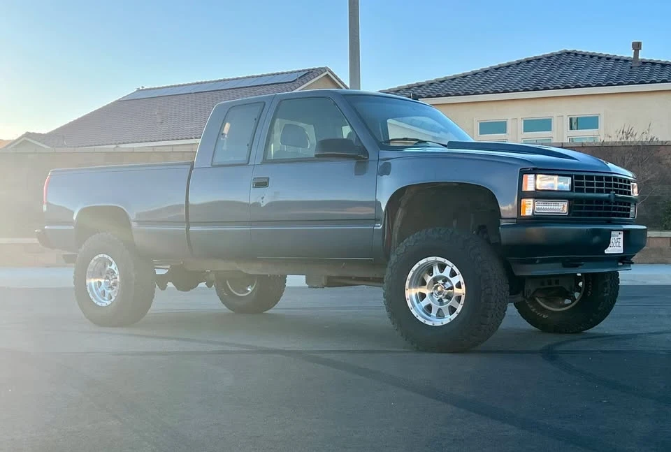 1992 Chevrolet Silverado - Image 6 of 20