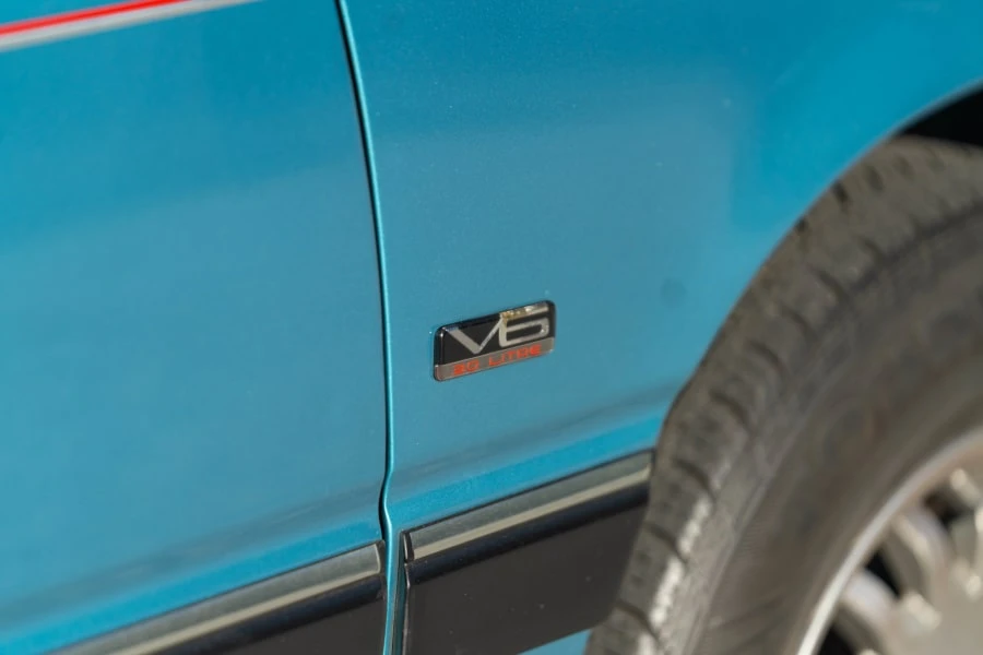 1992 Chrysler LeBaron - Image 6 of 17