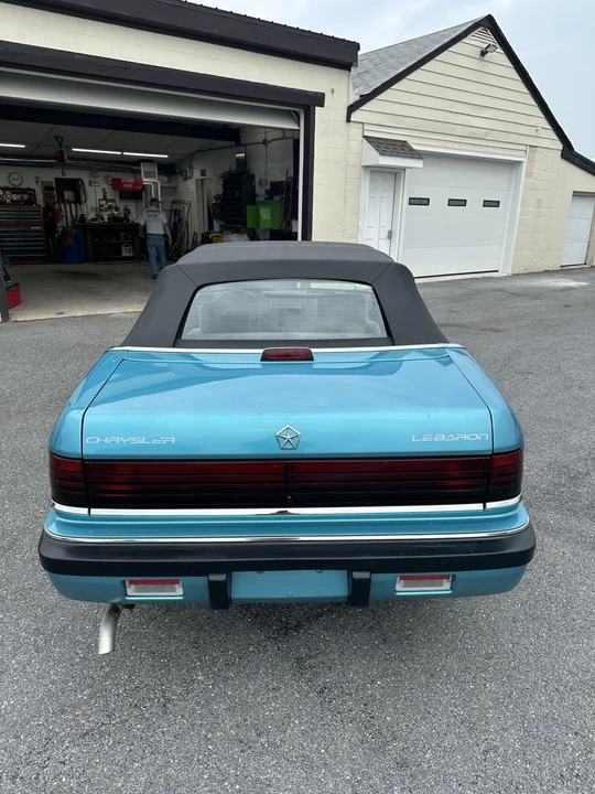 1992 Chrysler LeBaron - Image 5 of 12