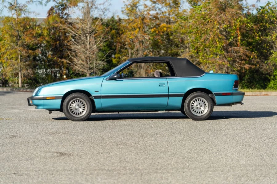 1992 Chrysler LeBaron - Image 7 of 17