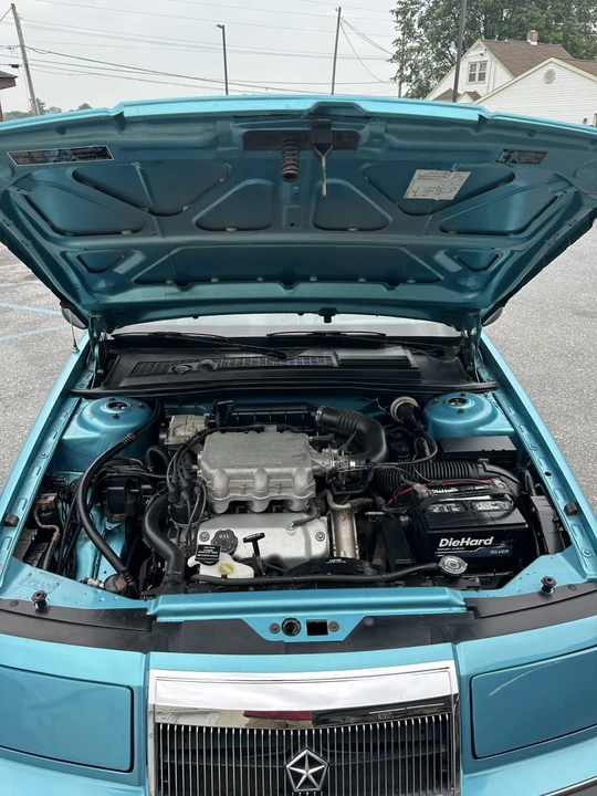 1992 Chrysler LeBaron - Image 11 of 12