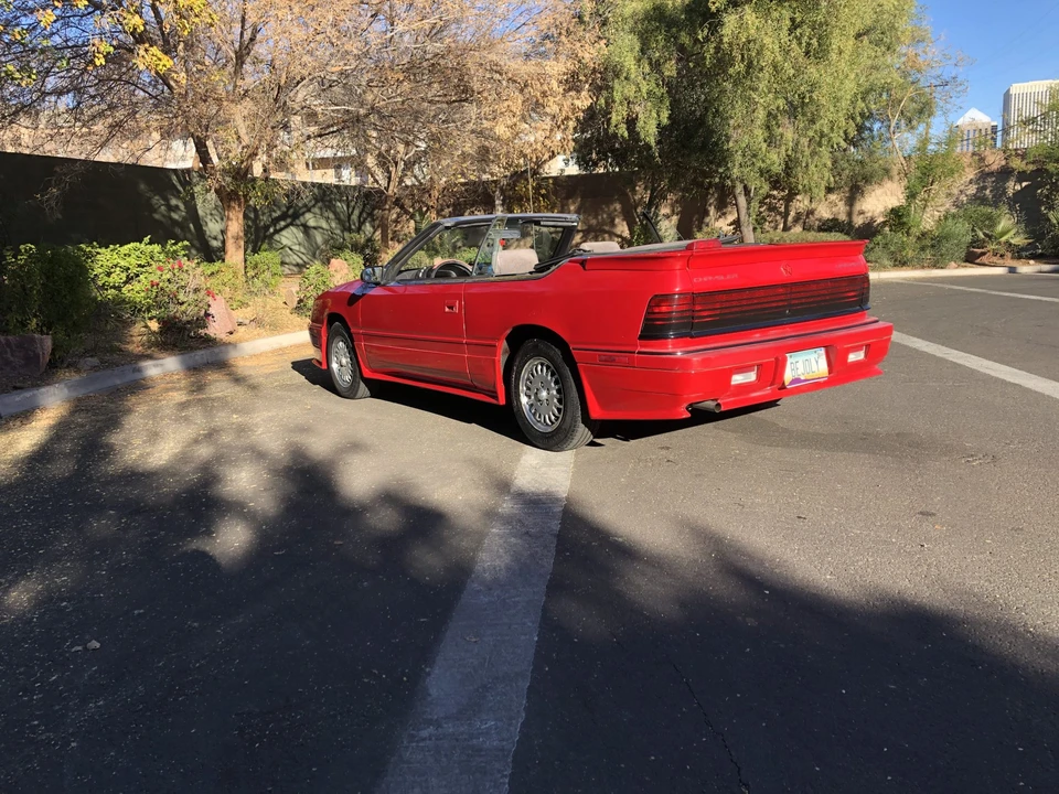 1992 Chrysler LeBaron - Image 19 of 31