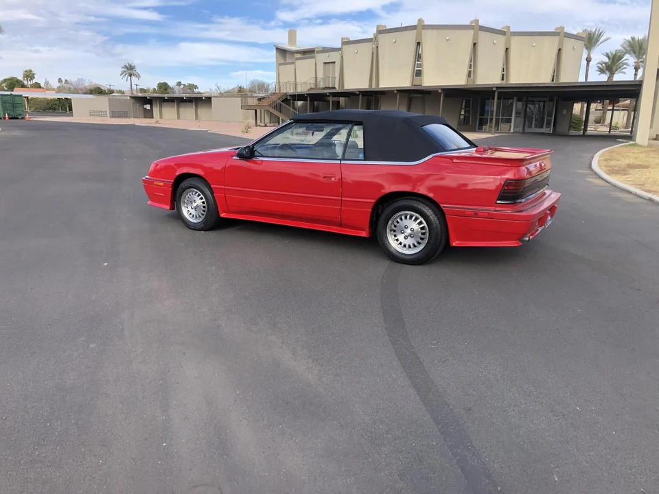 1992 Chrysler LeBaron - Image 17 of 31