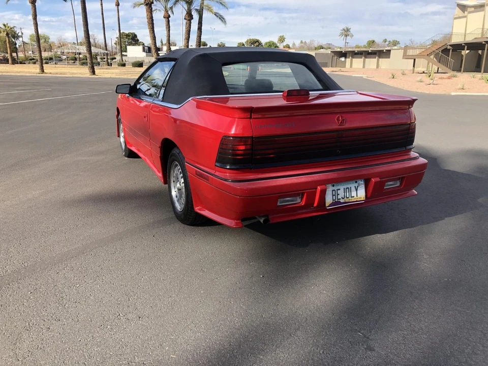 1992 Chrysler LeBaron - Image 25 of 31