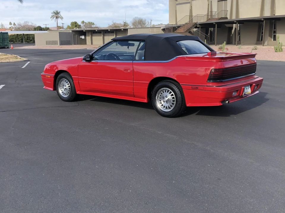 1992 Chrysler LeBaron - Image 18 of 31
