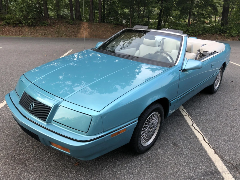 1992 Chrysler LeBaron - Image 13 of 31