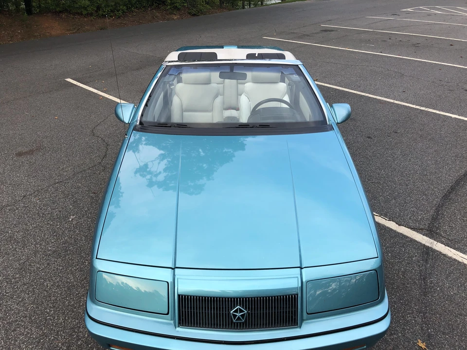 1992 Chrysler LeBaron - Image 7 of 31