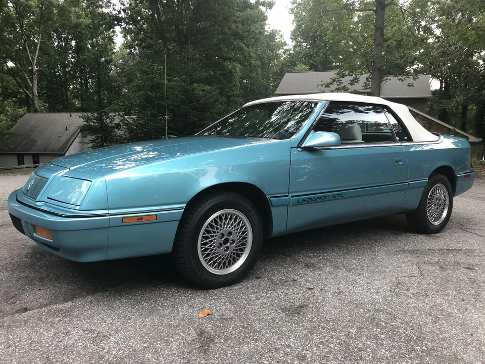 1992 Chrysler LeBaron - Image 15 of 31