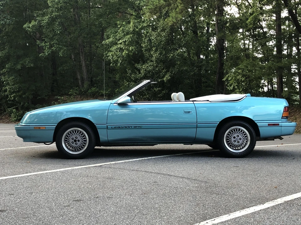 1992 Chrysler LeBaron - Image 3 of 31