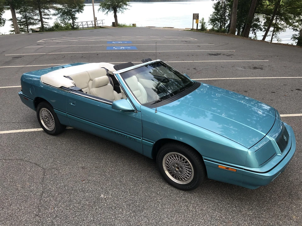 1992 Chrysler LeBaron - Image 2 of 31