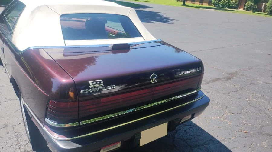 1992 Chrysler LeBaron - Image 2 of 7