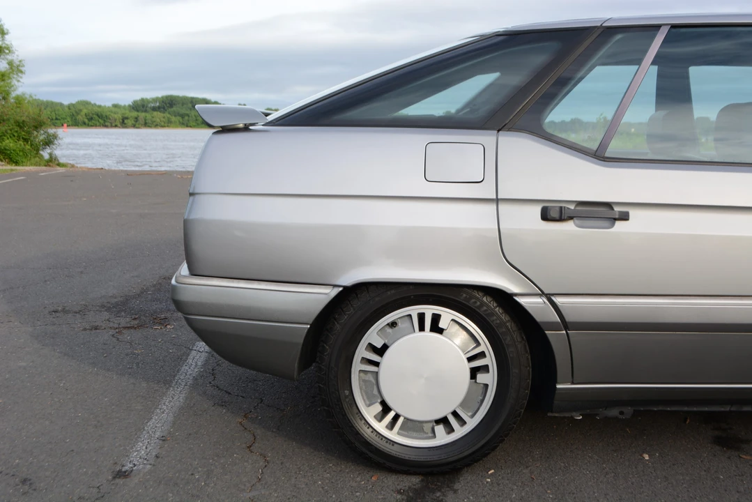 1992 Citroen XM - Image 11 of 31
