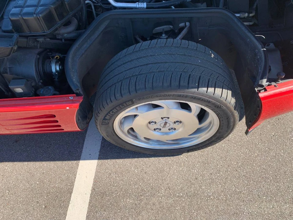 1992 Chevrolet Corvette C4 - Image 18 of 19