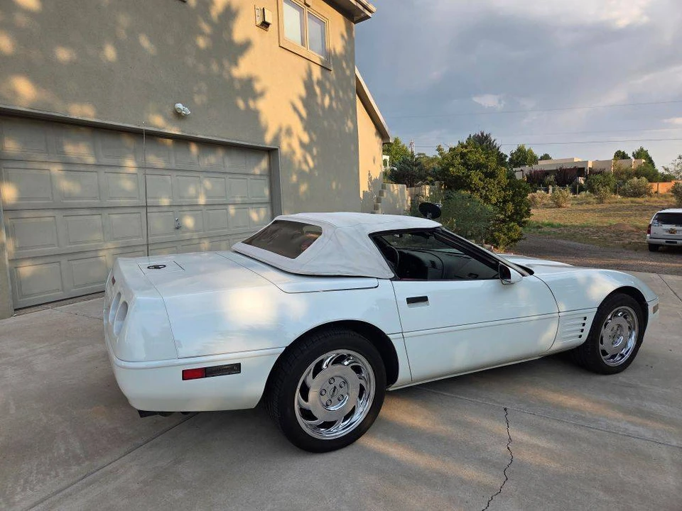 1992 Chevrolet Corvette C4 - Image 11 of 24