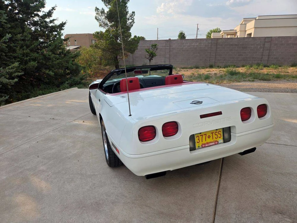 1992 Chevrolet Corvette C4 - Image 9 of 24