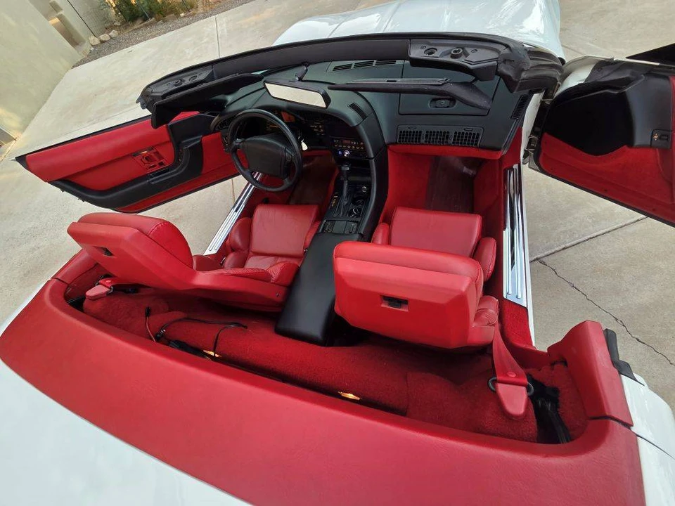 1992 Chevrolet Corvette C4 - Image 13 of 24
