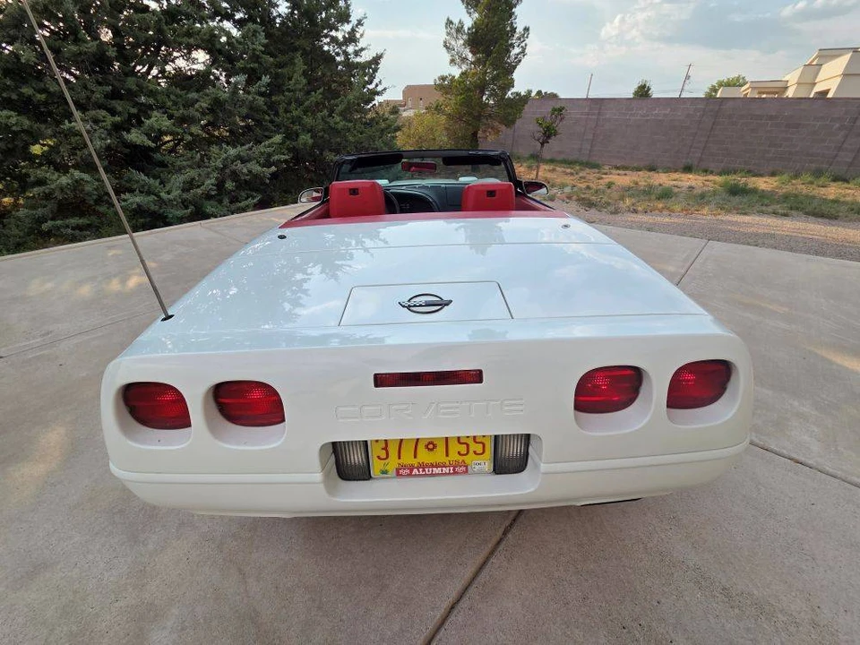 1992 Chevrolet Corvette C4 - Image 8 of 24