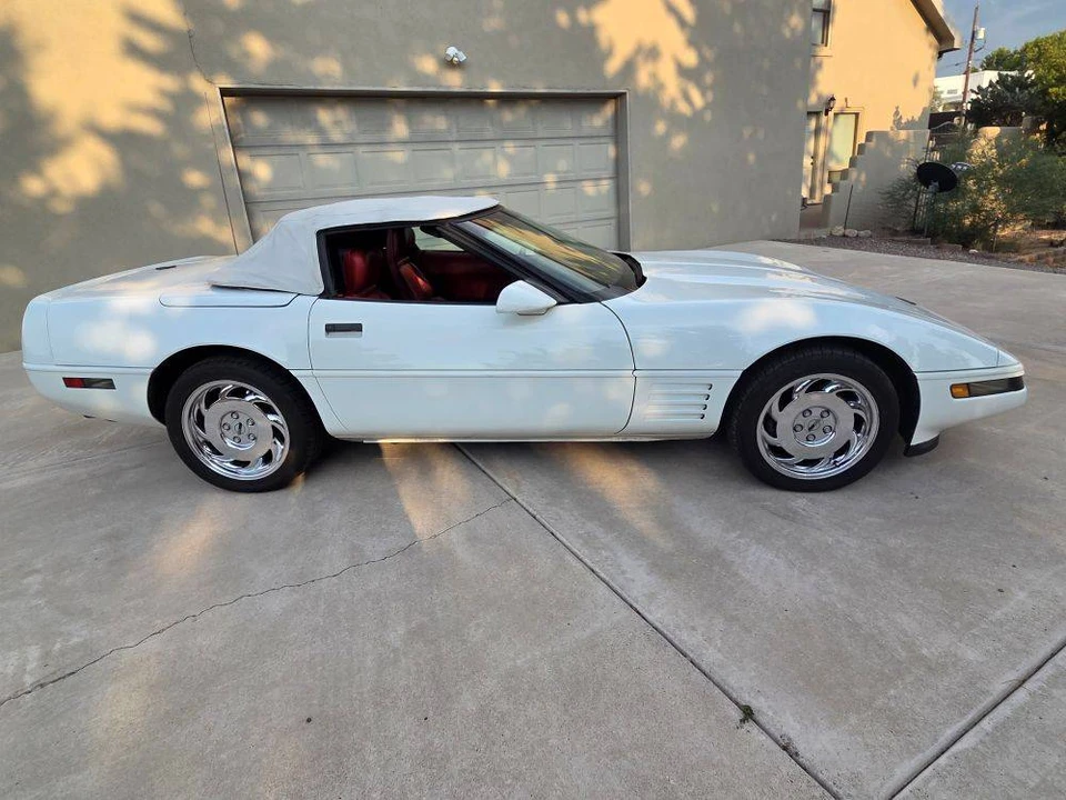 1992 Chevrolet Corvette C4 - Image 15 of 24