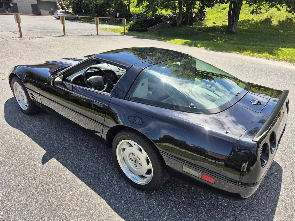1992 Chevrolet Corvette C4 - Image 4 of 23