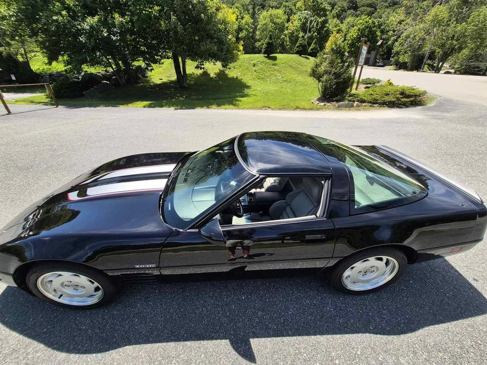 1992 Chevrolet Corvette C4 - Image 3 of 23