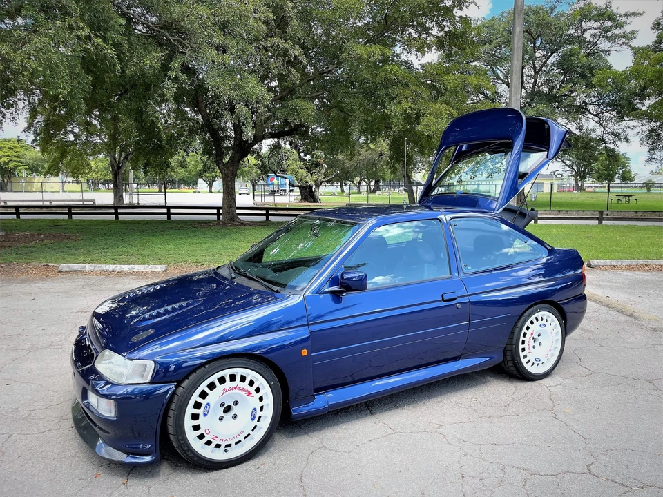 1994 Ford Escort RS Cosworth - Image 12 of 31