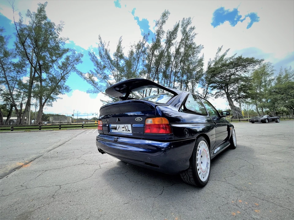 1994 Ford Escort RS Cosworth - Image 15 of 31