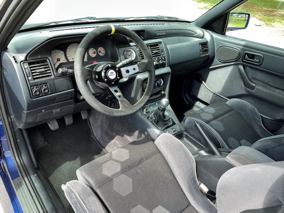 1994 Ford Escort RS Cosworth - Image 21 of 31