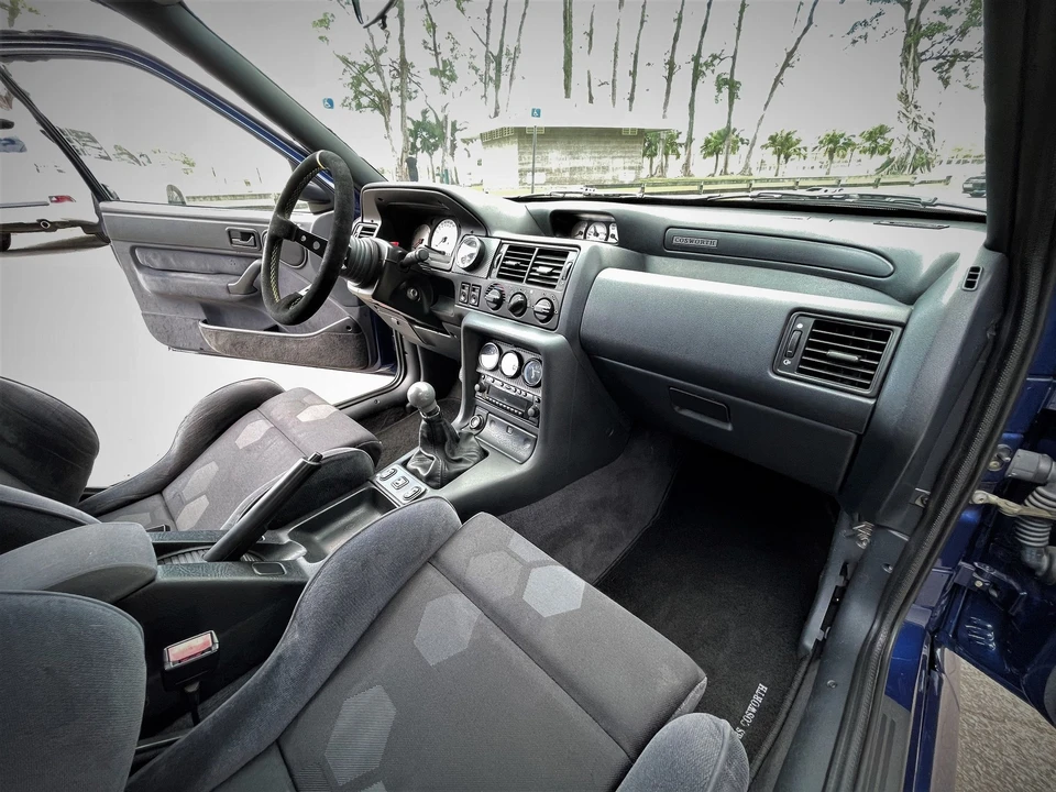 1994 Ford Escort RS Cosworth - Image 23 of 31