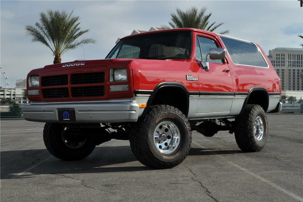 1992 Dodge Ramcharger - Image 2 of 4