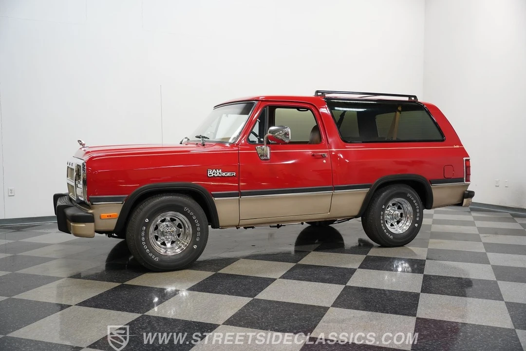 1992 Dodge Ramcharger - Image 6 of 12