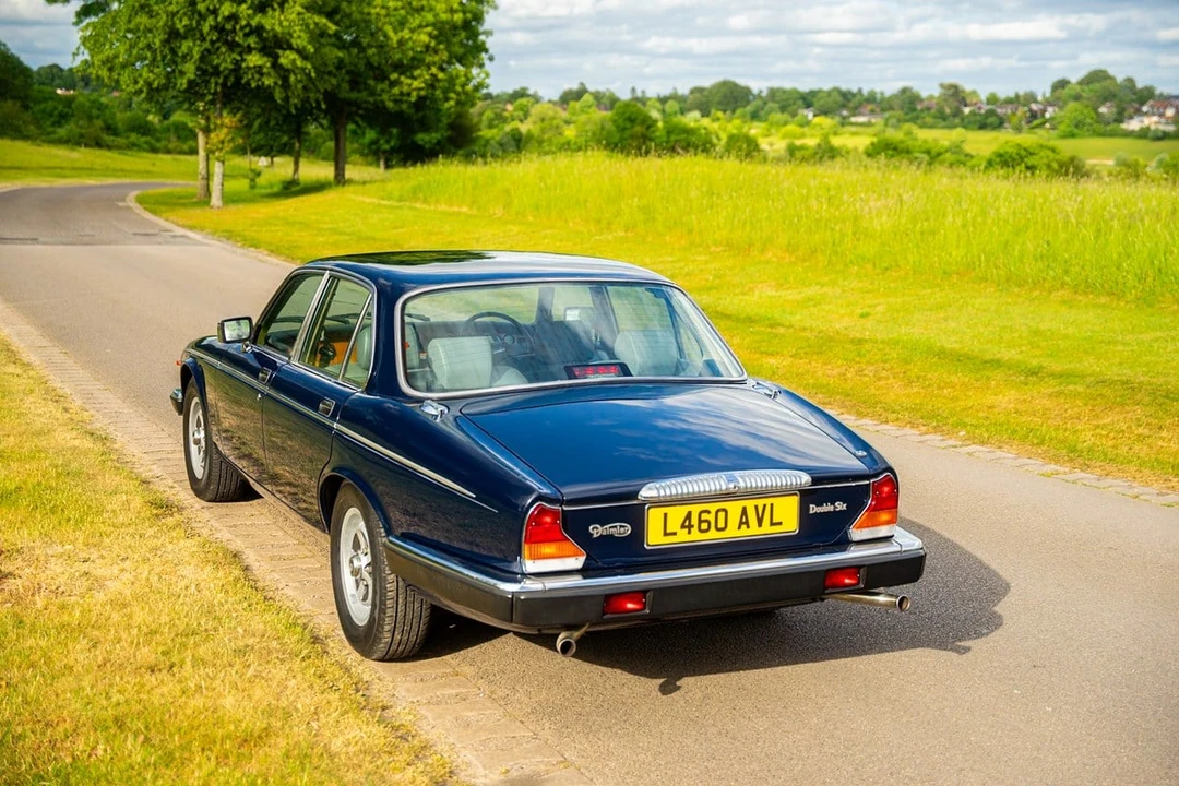 1992 Daimler - Image 8 of 31